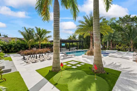 Waterfront Estate•7br•Heated pool•Spa•BBQ•Bsktball - Image 1