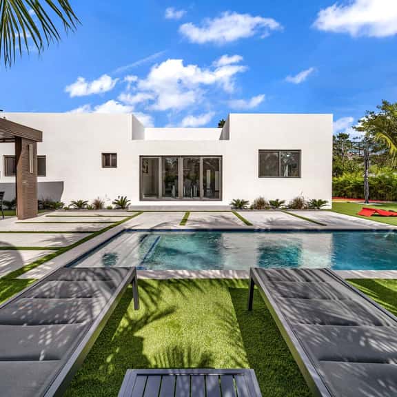 Heated Pool •Villa• 4br•Basketball•BBQ - Image 1