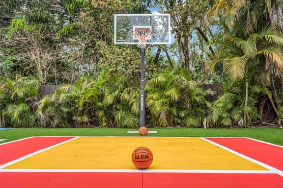 Family Resort•HeatedPool•Hot Tub•Grill•Basketball