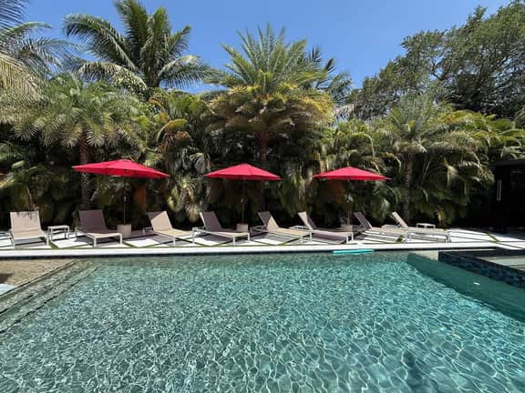 Monthly 6BR Home | Heated Pool | Fast Wi-Fi | Yard - Image 2